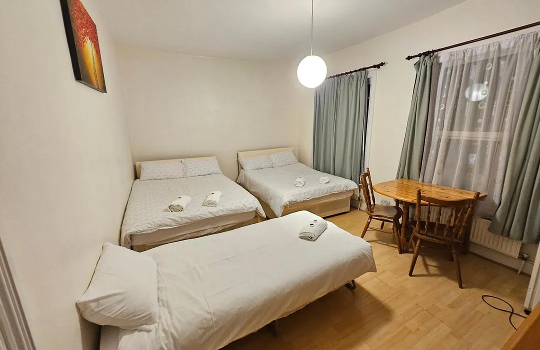 Bruce Rooms-1